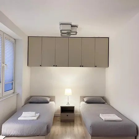 Aparthotel Elblaska Lodz (Lodz)